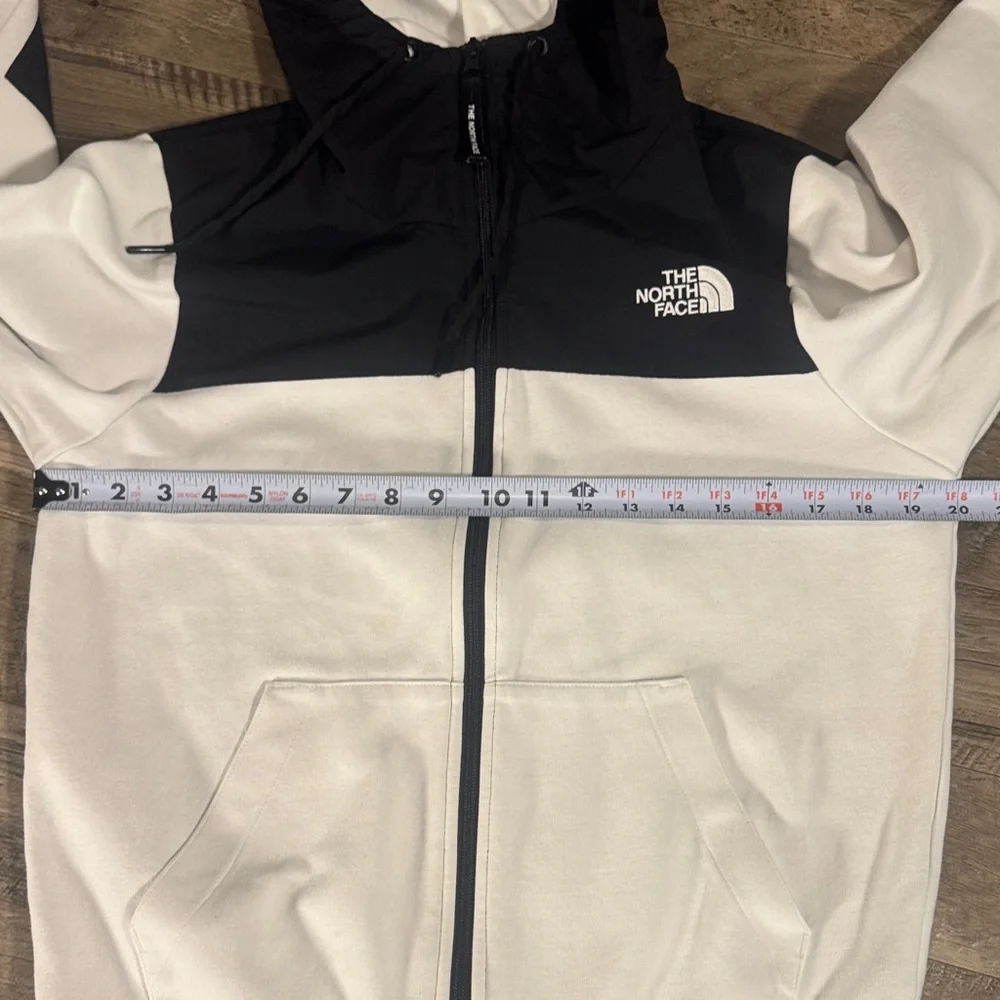 The North Face Men's Black and White Windbreaker - Size S